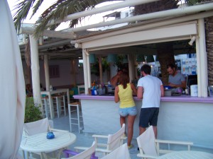 Bar à Chora (Ios, Cyclades, Grèce)